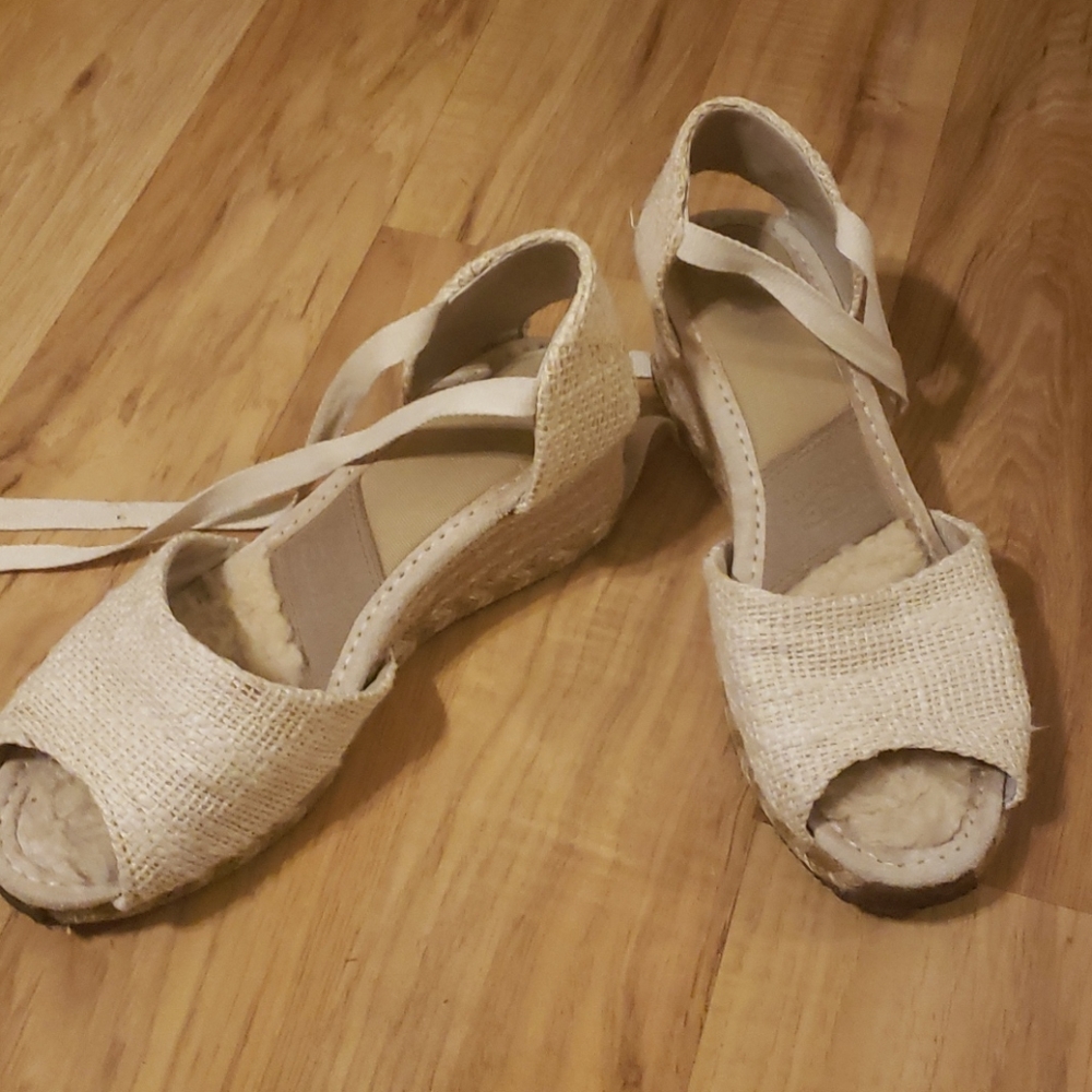 Cute Ugg Australia tie strap wedge sandals